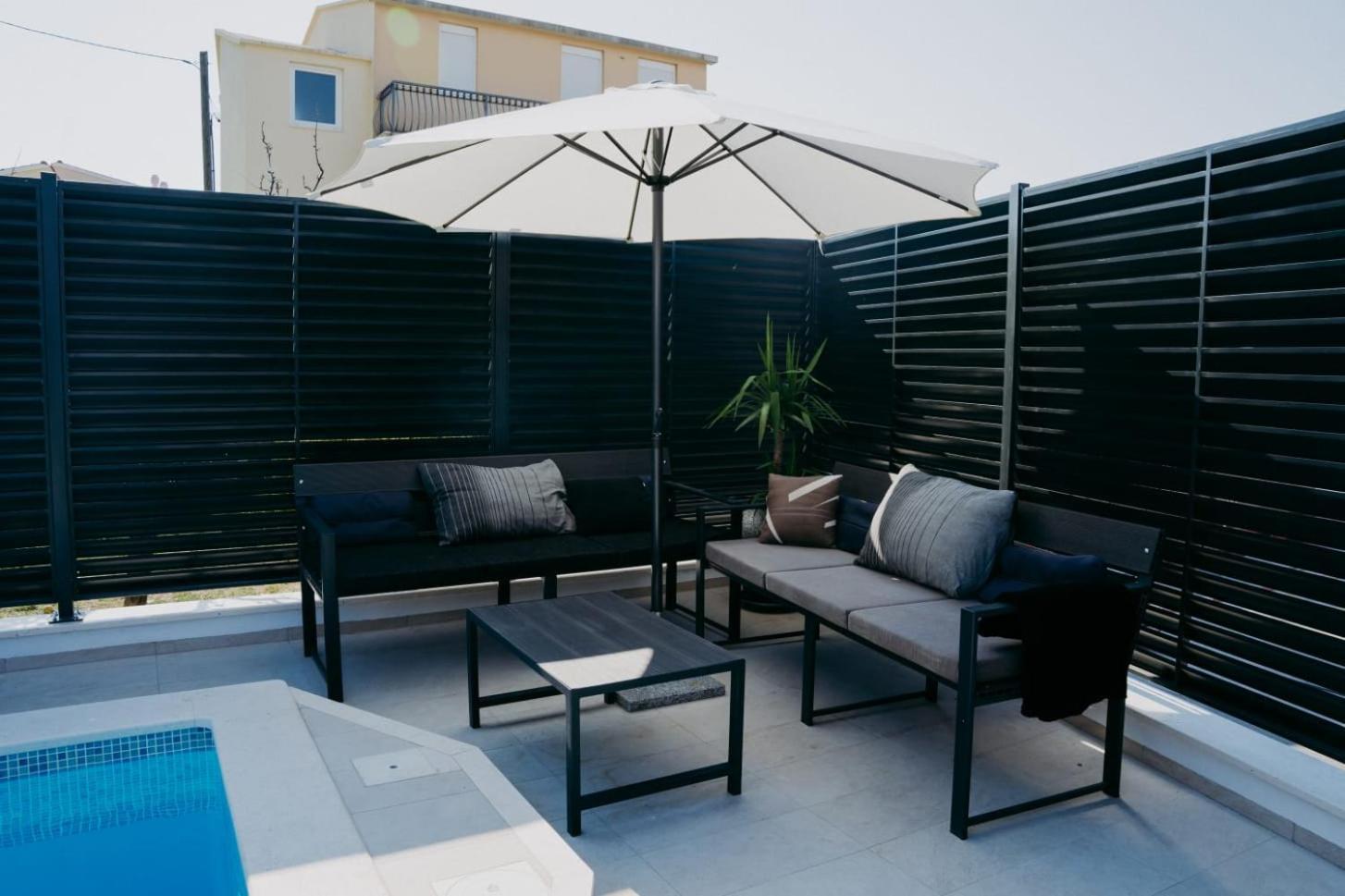 Ami Apartment Solin Luaran gambar